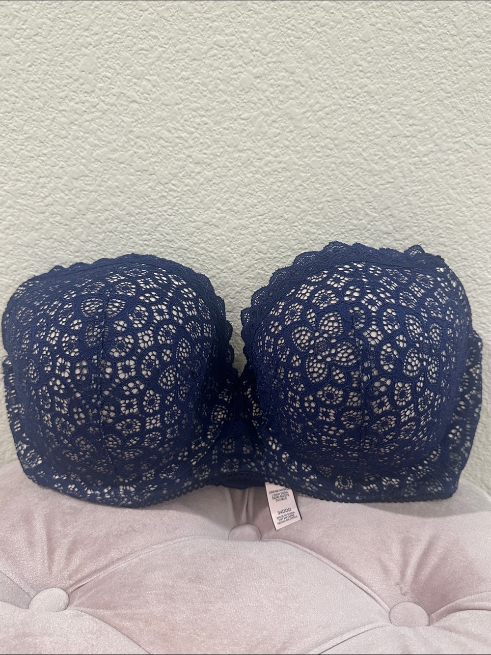 Victorias Secret Dream Angels Lined Demi Laced Bra in Navy
